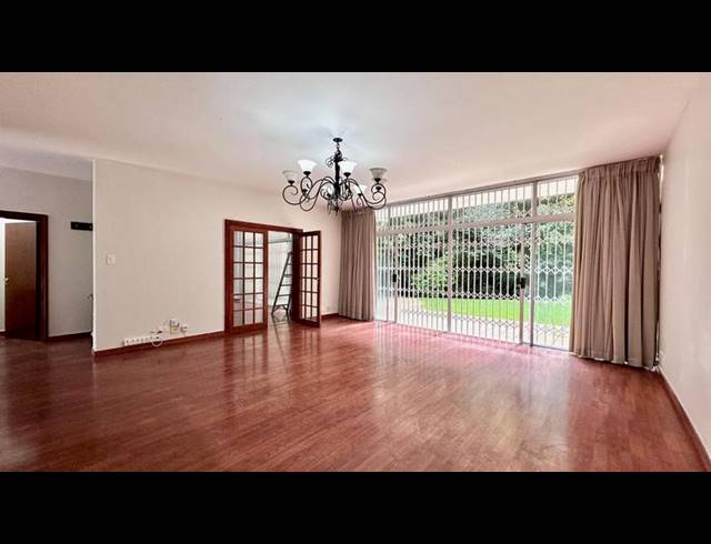 3 BEDROOM PROPERTY TO RENT IN SANDHURST